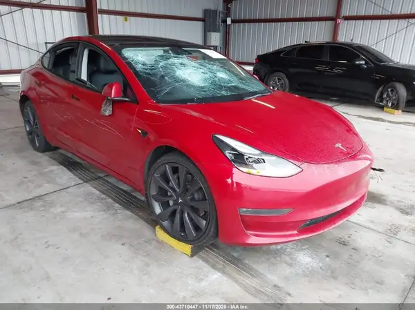 5YJ3E1EB9NF187472 2022 TESLA MODEL 3 - Image 1