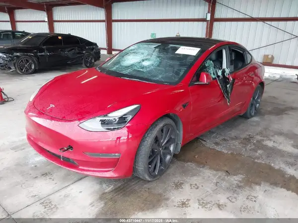 5YJ3E1EB9NF187472 2022 TESLA MODEL 3 - Image 2