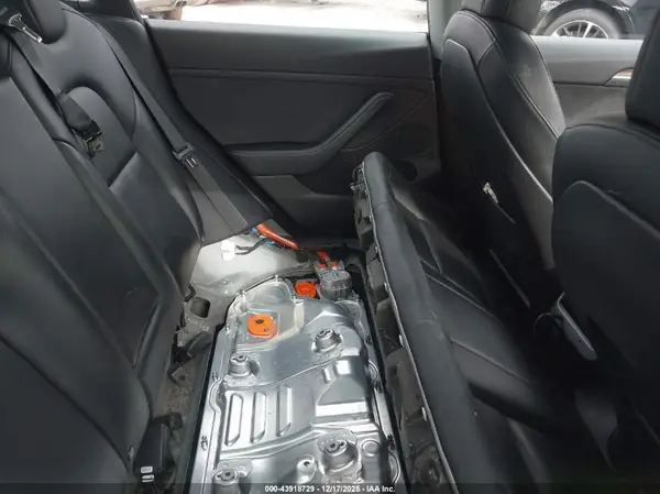5YJ3E1EB9NF187939 2022 TESLA MODEL 3 - Image 8