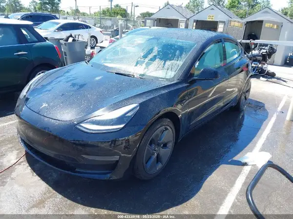 5YJ3E1EB9NF192719 2022 TESLA MODEL 3 - Image 2