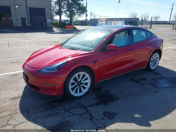 5YJ3E1EB9NF198780 2022 TESLA MODEL 3 - Image 2