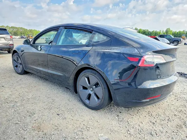 5YJ3E1EB9NF202472 2022 TESLA MODEL 3 - Image 2