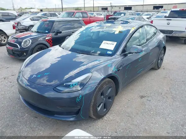 5YJ3E1EB9NF202679 2022 TESLA MODEL 3 - Image 2