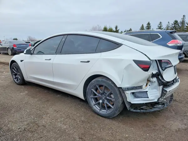 5YJ3E1EB9NF202875 2022 TESLA MODEL 3 - Image 2