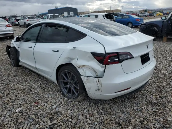 5YJ3E1EB9NF207087 2022 TESLA MODEL 3 - Image 2