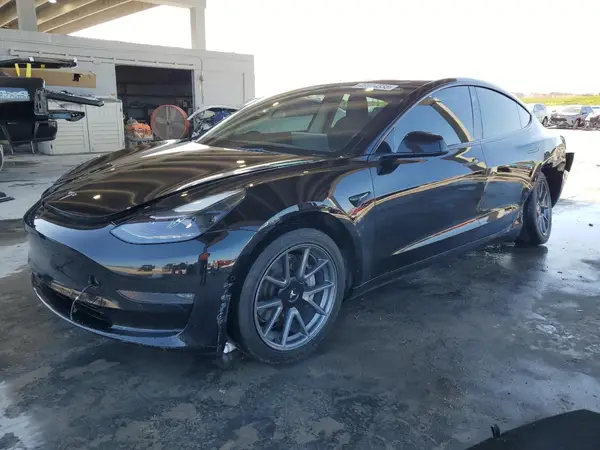 5YJ3E1EB9NF231728 2022 TESLA MODEL 3 - Image 1