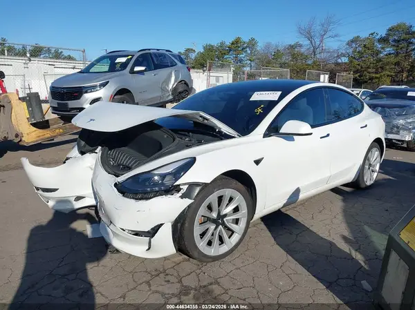 5YJ3E1EB9NF238663 2022 TESLA MODEL 3 - Image 2