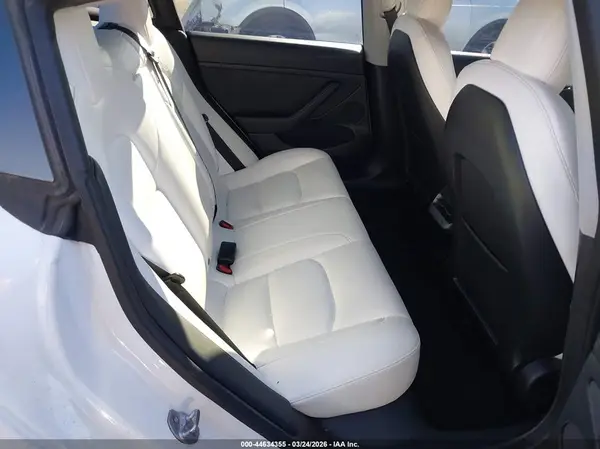 5YJ3E1EB9NF238663 2022 TESLA MODEL 3 - Image 8