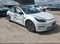 5YJ3E1EB9NF239084 2022 TESLA MODEL 3
