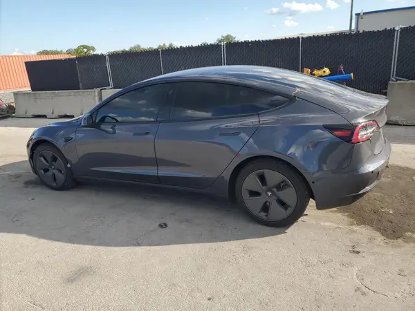 5YJ3E1EB9NF247217 2022 TESLA MODEL 3 - Image 2