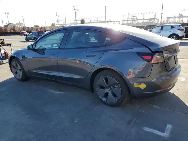 5YJ3E1EB9NF251347 2022 TESLA MODEL 3 - Image 2