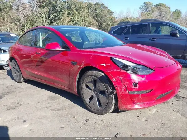 5YJ3E1EB9NF253020 2022 TESLA MODEL 3 - Image 1