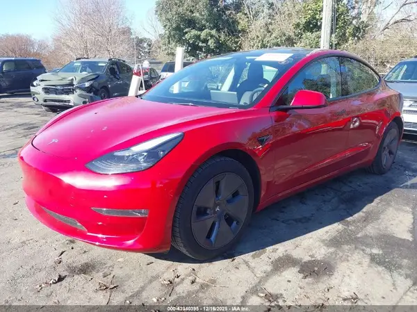 5YJ3E1EB9NF253020 2022 TESLA MODEL 3 - Image 2