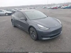 5YJ3E1EB9NF255799 2022 TESLA MODEL 3