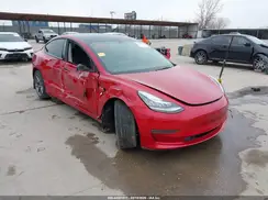 5YJ3E1EB9NF258735 2022 TESLA MODEL 3