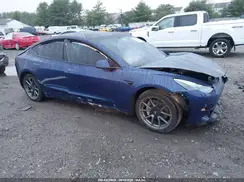 5YJ3E1EB9NF264616 2022 TESLA MODEL 3