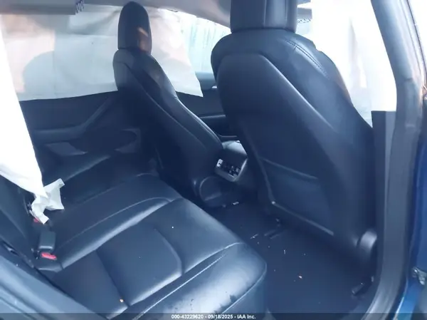 5YJ3E1EB9NF264616 2022 TESLA MODEL 3 - Image 8