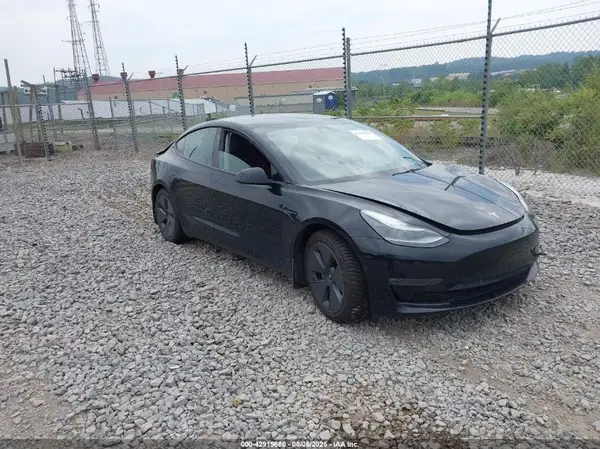 5YJ3E1EB9NF265085 2022 TESLA MODEL 3 - Image 1