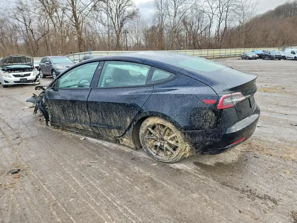 5YJ3E1EB9NF265149 2022 TESLA MODEL 3 - Image 2