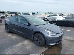 5YJ3E1EB9NF267483 2022 TESLA MODEL 3