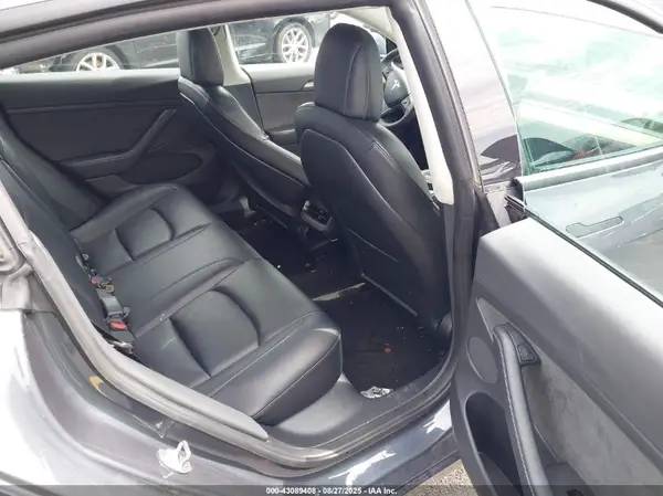 5YJ3E1EB9NF267483 2022 TESLA MODEL 3 - Image 8