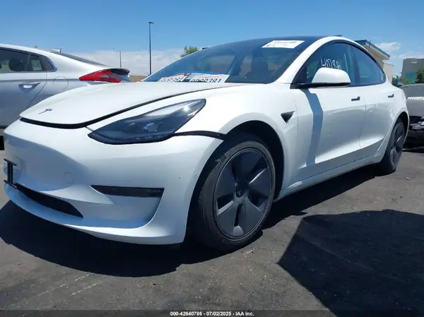 5YJ3E1EB9NF267595 2022 TESLA MODEL 3 - Image 2