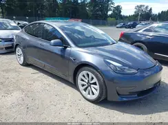 5YJ3E1EB9NF272036 2022 TESLA MODEL 3