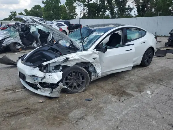 5YJ3E1EB9NF278449 2022 TESLA MODEL 3 - Image 1