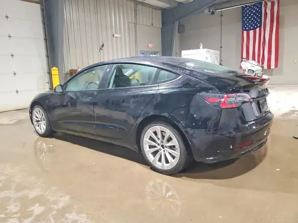 5YJ3E1EB9NF286289 2022 TESLA MODEL 3 - Image 2