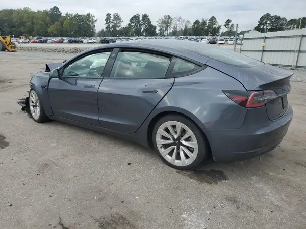 5YJ3E1EB9NF288964 2022 TESLA MODEL 3 - Image 2