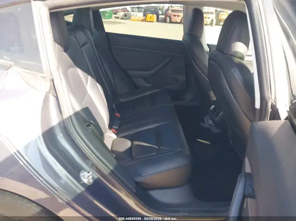 5YJ3E1EB9NF290343 2022 TESLA MODEL 3 - Image 8
