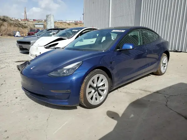 5YJ3E1EB9NF305021 2022 TESLA MODEL 3 - Image 1