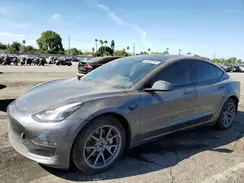 5YJ3E1EB9NF307819 2022 TESLA MODEL 3