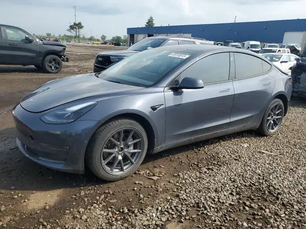 5YJ3E1EB9NF324670 2022 TESLA MODEL 3 - Image 1