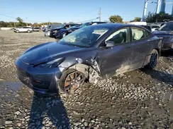 5YJ3E1EB9NF327892 2022 TESLA MODEL 3