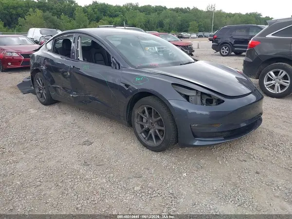 5YJ3E1EB9NF341968 2022 TESLA MODEL 3 - Image 1