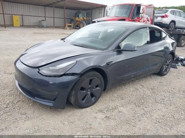 5YJ3E1EB9NF341968 2022 TESLA MODEL 3 - Image 2
