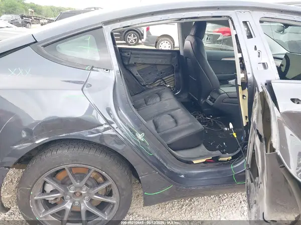 5YJ3E1EB9NF341968 2022 TESLA MODEL 3 - Image 8