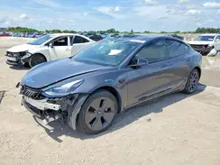 5YJ3E1EB9NF345020 2022 TESLA MODEL 3
