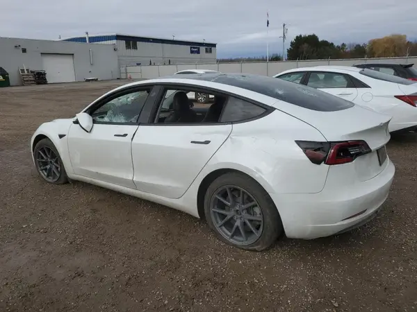 5YJ3E1EB9NF346992 2022 TESLA MODEL 3 - Image 2
