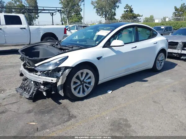 5YJ3E1EB9NF349570 2022 TESLA MODEL 3 - Image 2