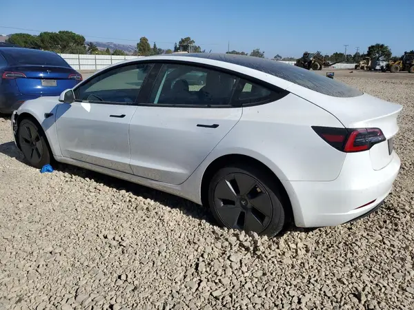 5YJ3E1EB9NF359600 2022 TESLA MODEL 3 - Image 2