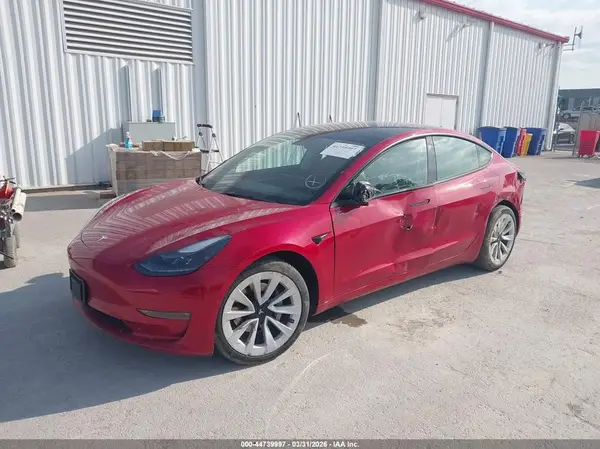 5YJ3E1EB9NF360813 2022 TESLA MODEL 3 - Image 2
