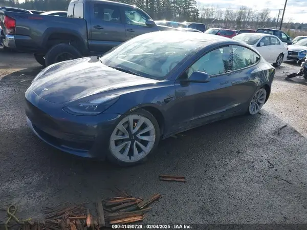 5YJ3E1EB9NF363484 2022 TESLA MODEL 3 - Image 2