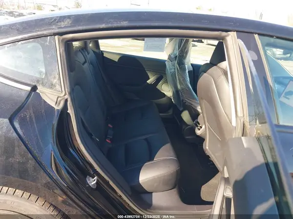 5YJ3E1EB9PF386878 2023 TESLA MODEL 3 - Image 8