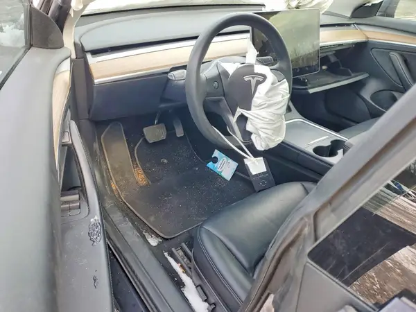 5YJ3E1EB9PF391529 2023 TESLA MODEL 3 - Image 8