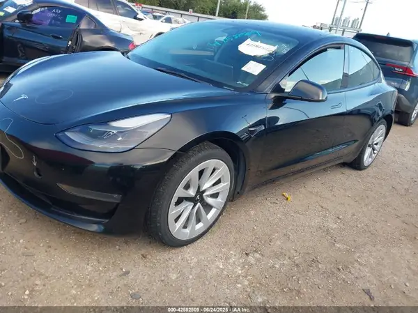5YJ3E1EB9PF415232 2023 TESLA MODEL 3 - Image 2