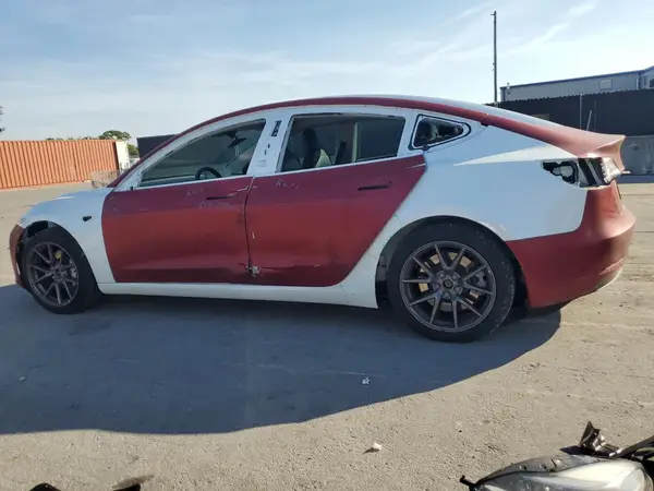 5YJ3E1EB9PF471400 2023 TESLA MODEL 3 - Image 2