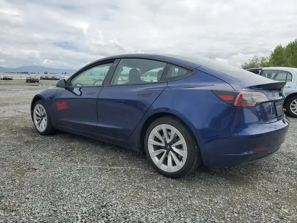 5YJ3E1EB9PF600798 2023 TESLA MODEL 3 - Image 2