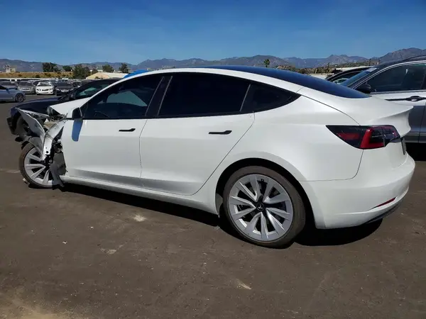 5YJ3E1EB9PF630965 2023 TESLA MODEL 3 - Image 2
